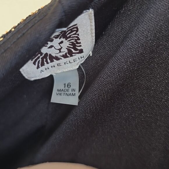 BRAND NEW ANNE KLEIN DRAPERS NECK SEQUINS EMBELLISHED KNEE-LENGTH DRESS - Picture 12 of 12